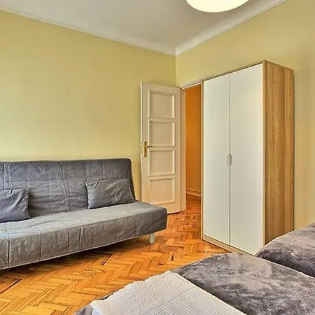 Admiral 2 Apartment Lisbon
